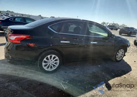 2018 Nissan Sentra S z USA, uszkodzony, nr VIN 3N1AB7AP3JL657630